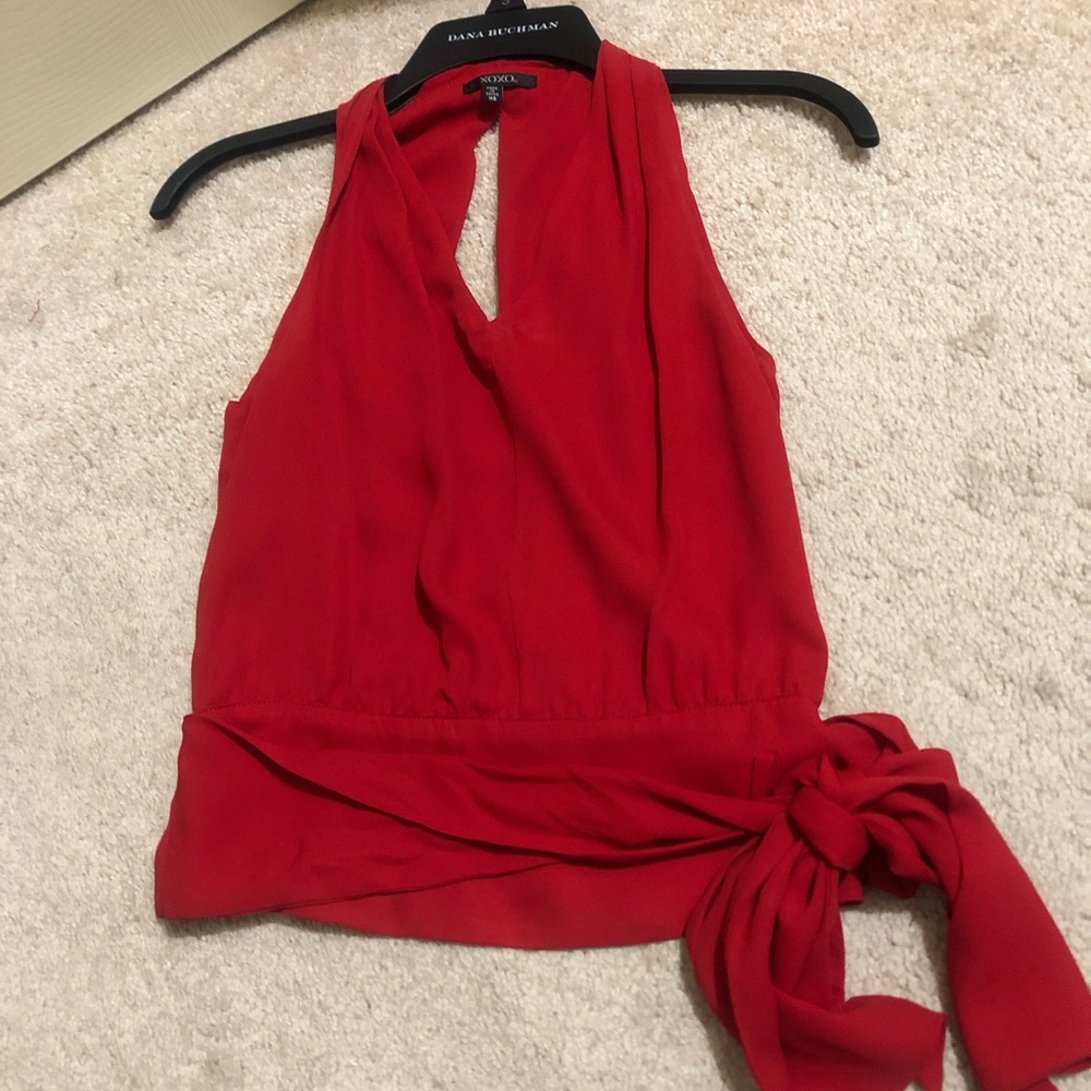 XOXO red sleeveless V neck size XS